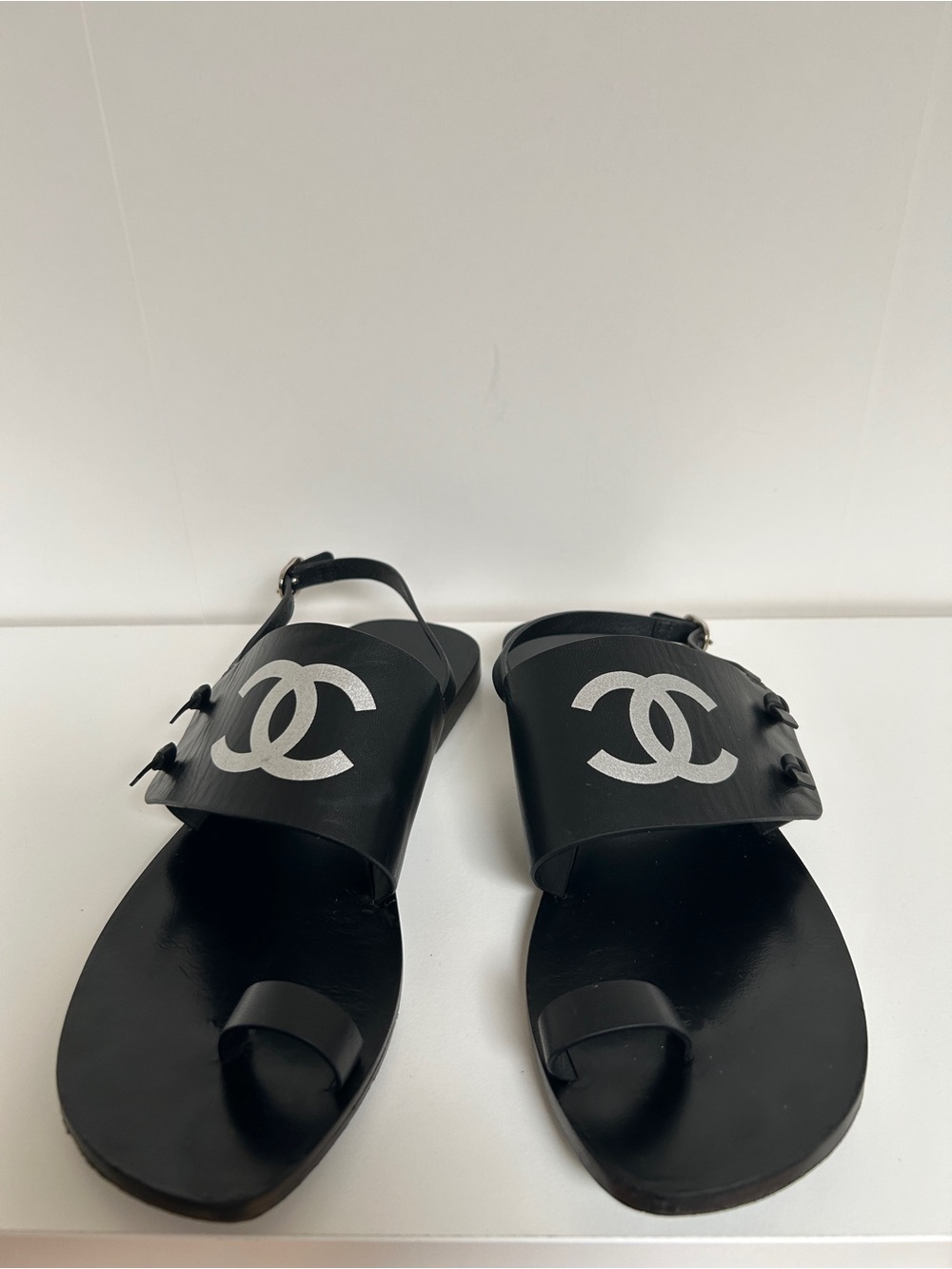 CHANEL Interlocking CC Logo Slingback Sandals